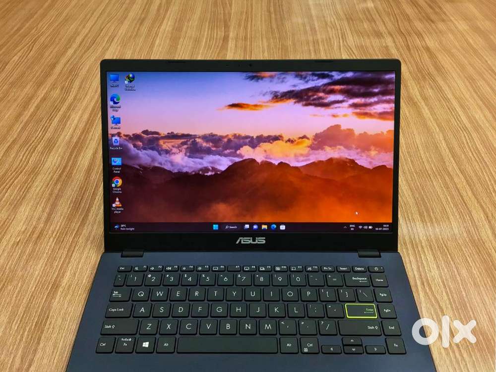 ASUS Laptop with Intel Pentium 10th Gen, 256GB SSD, 4GB RAM, Quad Core