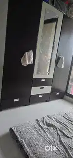 Wardrobes 3 piece / 2 months use