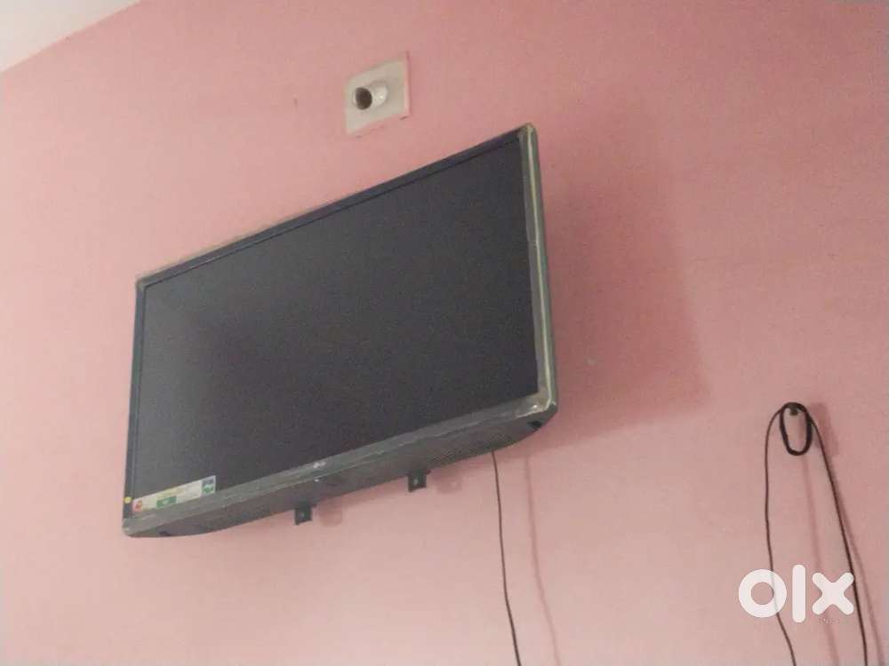 32 inch lg