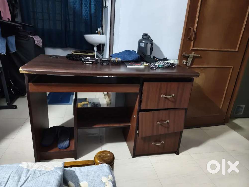 Computer Table