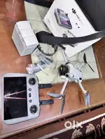 Dji mini 4 pro  Fly more combo drone with RC2 remote