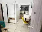 NEED GIRL ROOMMATE