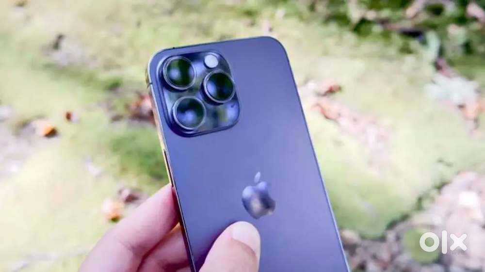 I phone 14 pro delivery available