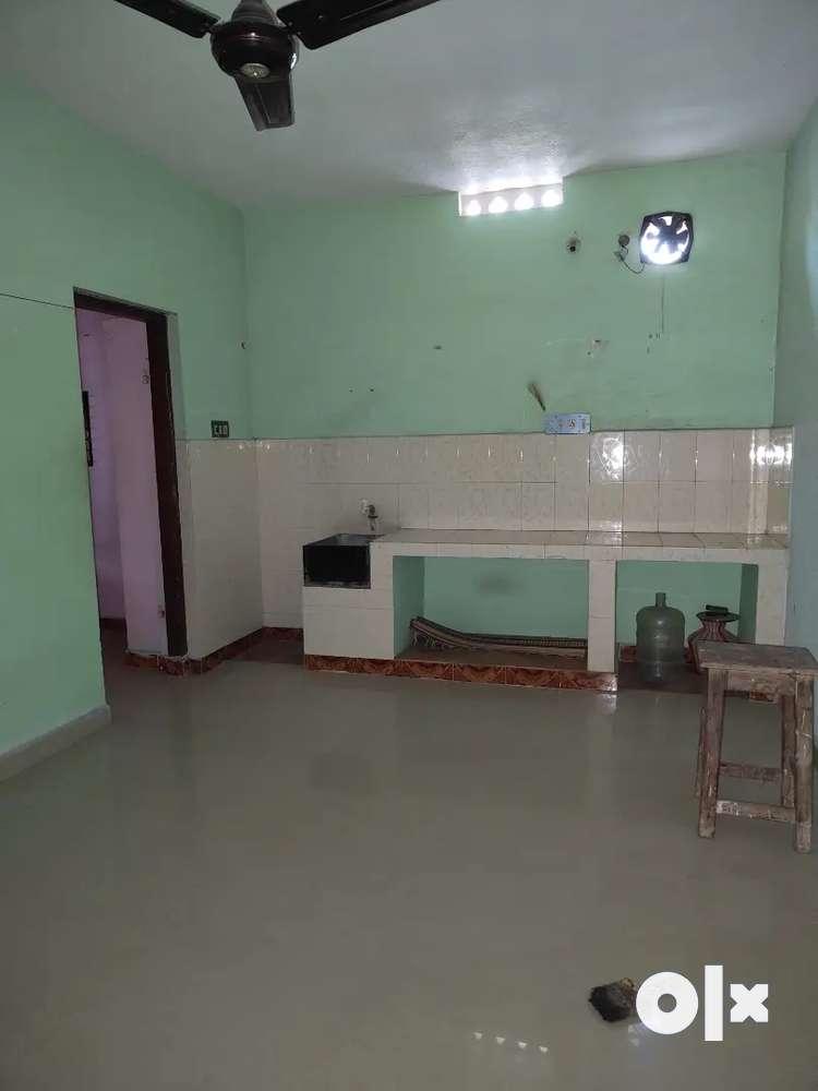 1 BHK Thavalakuppam (Only bachelors)