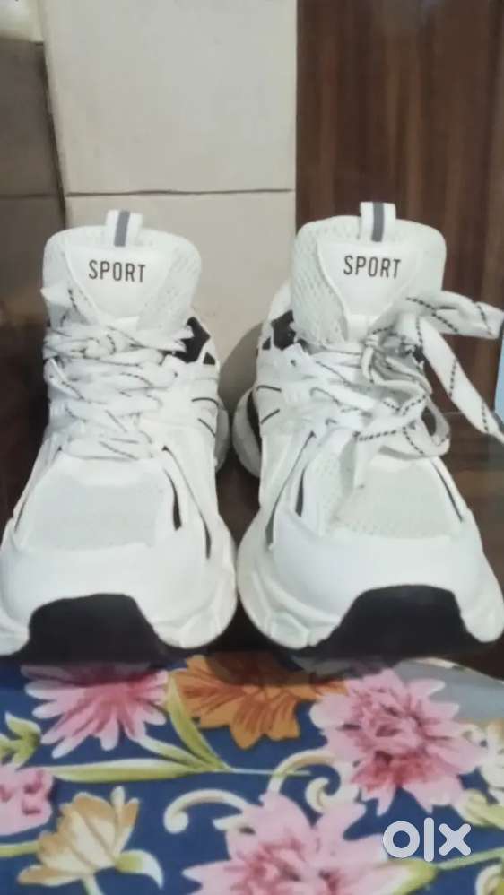 Sport white shoes