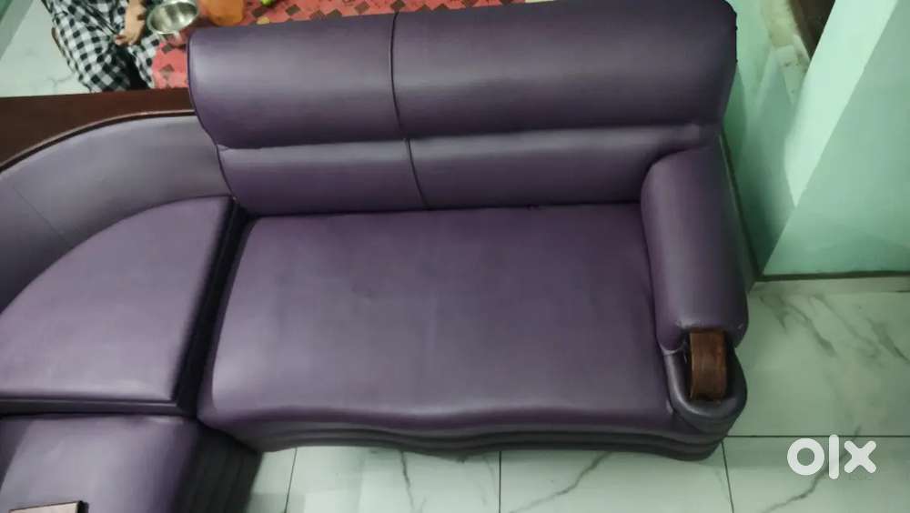 5 SEATER CORNER SOFA