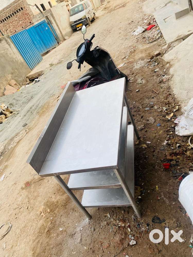 All types Ss tables ss work tables used restaurant kitchen equipments