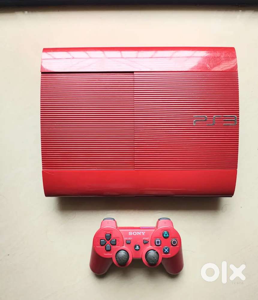 PS3 Slim Red Limited Edition 1OO+ Gmes