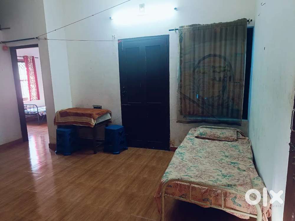 1bhk for rent for bachelors, godown and working women