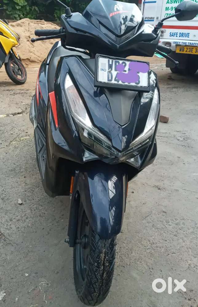 Honda Grazia full new condition scuty