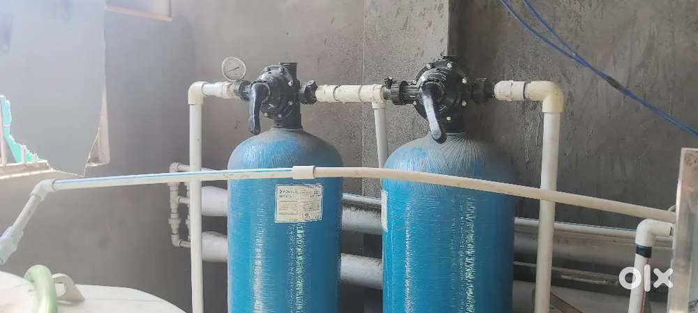 Ro pani ka plant 1000 leter ka hai bottles bhi kuch pani ki