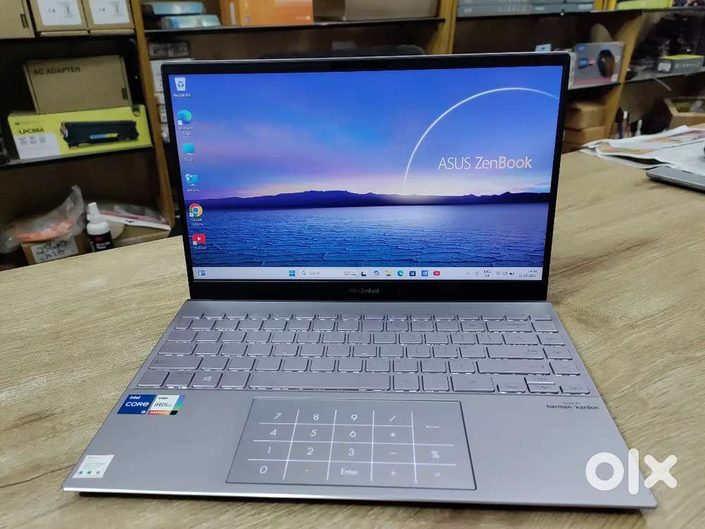 Asus ZenBook-13 very slim and light weight metal Body laptop latest