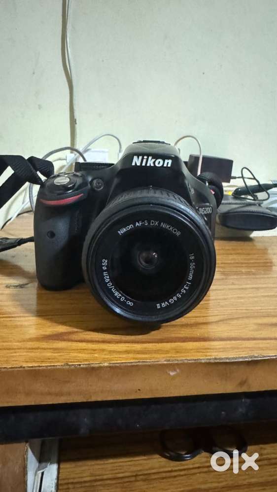 Nikon D5200 with 18-55mm & 55-200mm lens (2 lens)