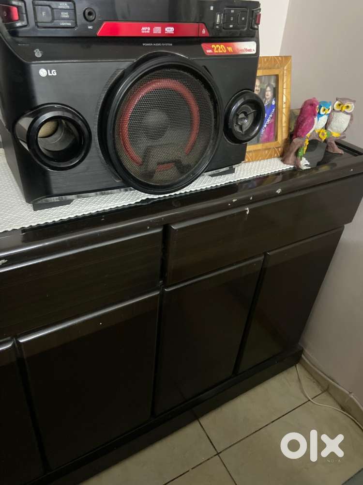 Side board or a cabinet and crockery almirah in immaculate condition