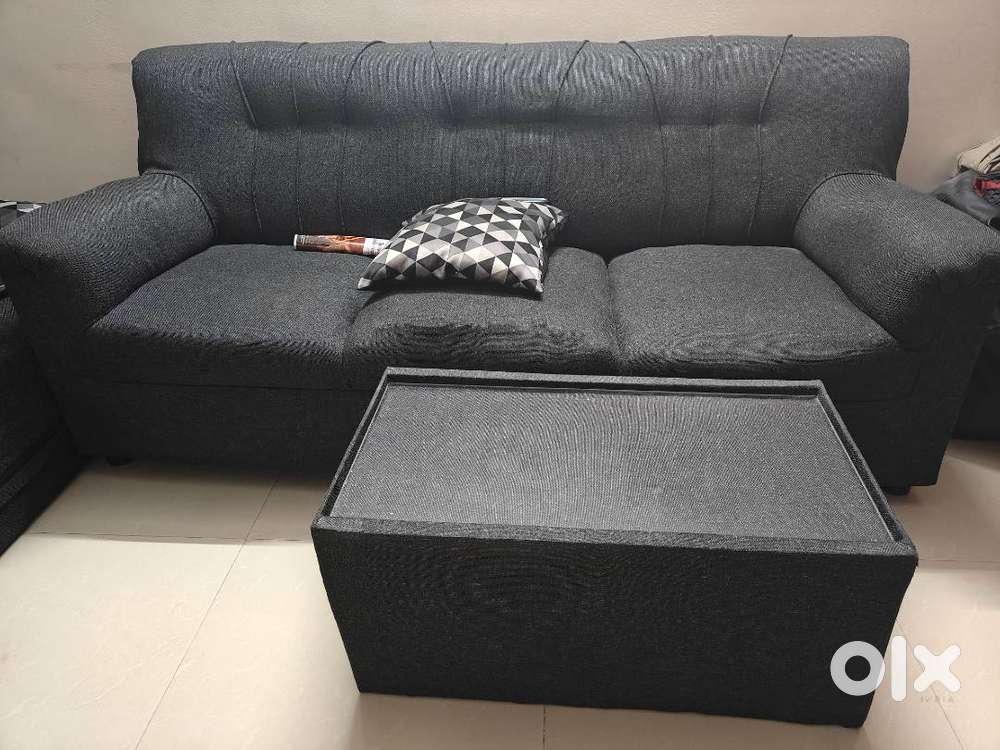 3+1+1 Sofa set with center table