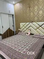2 bhk flat good location near by Market