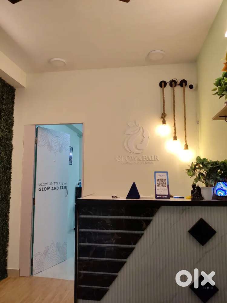 Cosmetology and receptionist