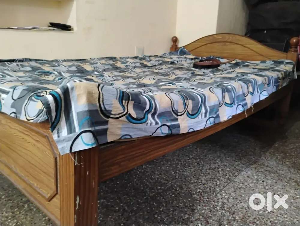 4/6 double cot bed