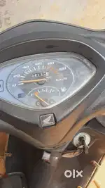 Bike is in good condition fornt new tyre back tyre conditions 70%