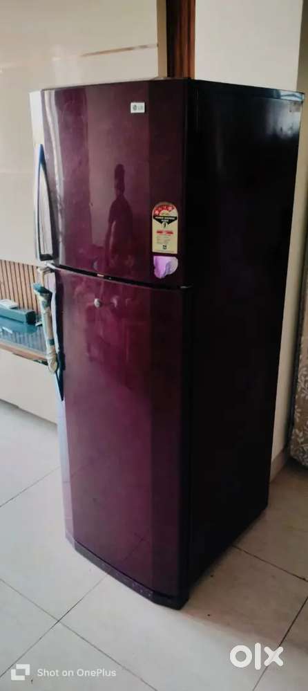 Selling my perfect in condition fridge 165 ltrs 13000 ..four year old
