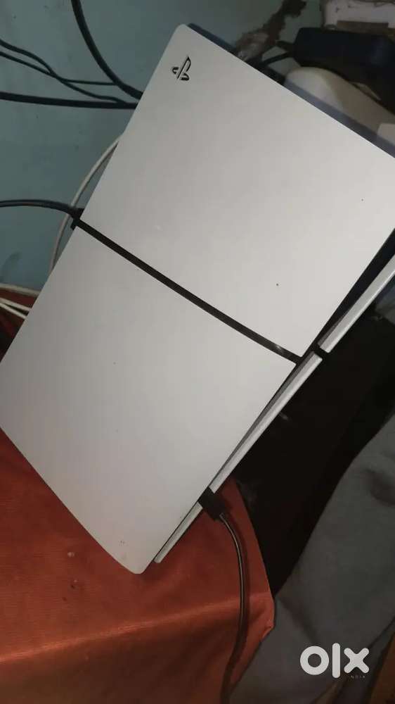 Ps5 new version 1 month old brand new condition