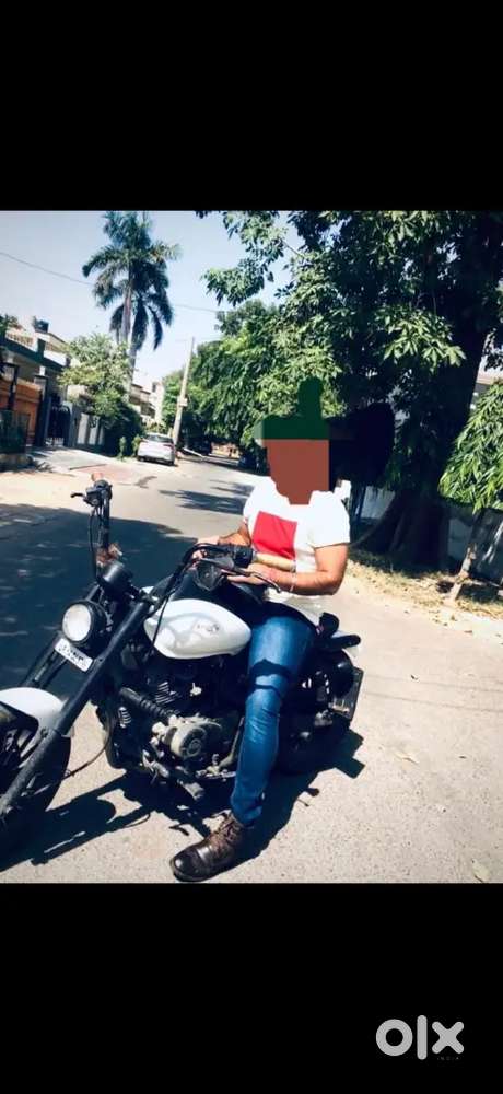Modified Avenger 220 CC