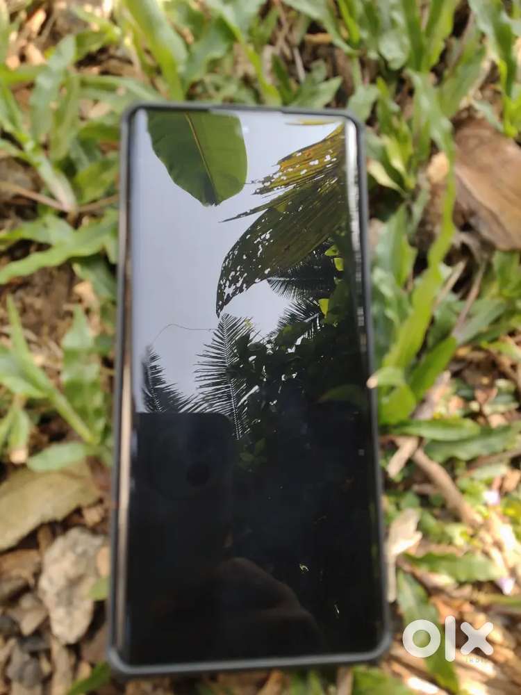 Vivo x80 pro 12/256 cash urgent