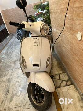 Electric scooter