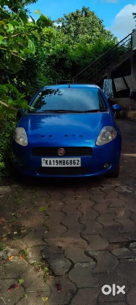 Fiat Grand Punto 2011 Petrol 60000 Km Driven