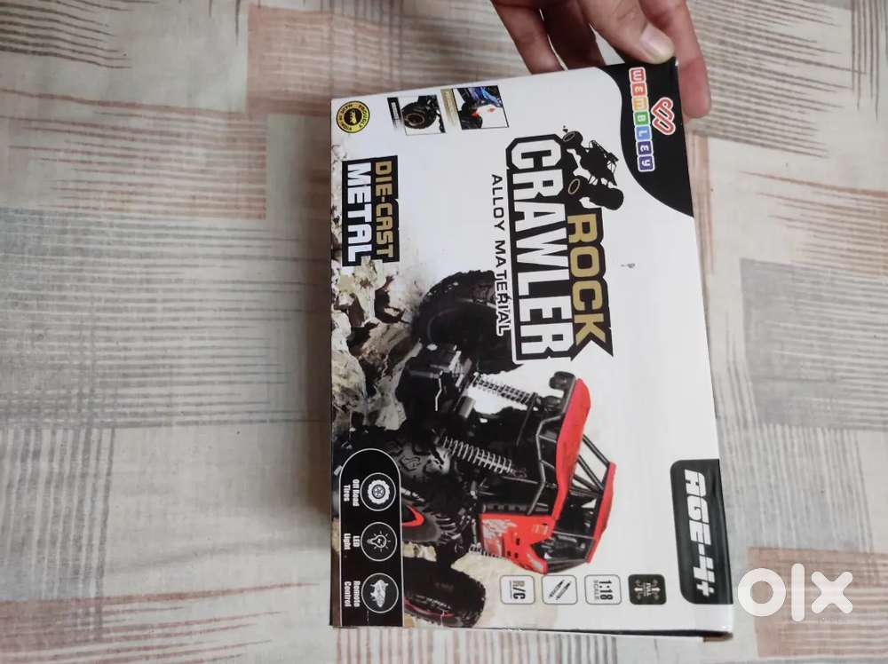 Rc monster truck car 500 for each type c charging and metal build