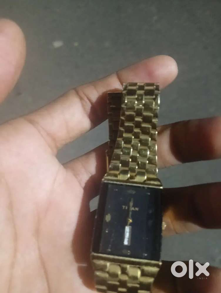 Titan 1918 YAE Gold Rectangular Men’s Watch