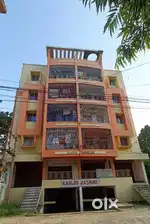 KARLOS JASMIN FLAT WELL MAINTAIN 24X7 ELECTRICITY AND LIFT AND WATER