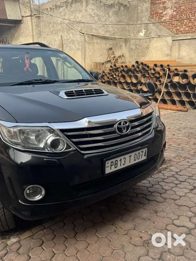 Toyota Fortuner 2014 Diesel 88000 Km Driven