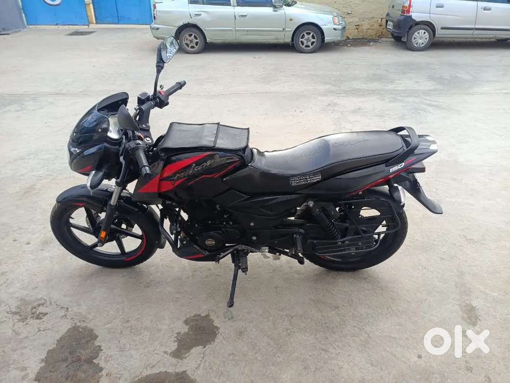 For sale Pulsar 150cc baik. Excellent condition byke.