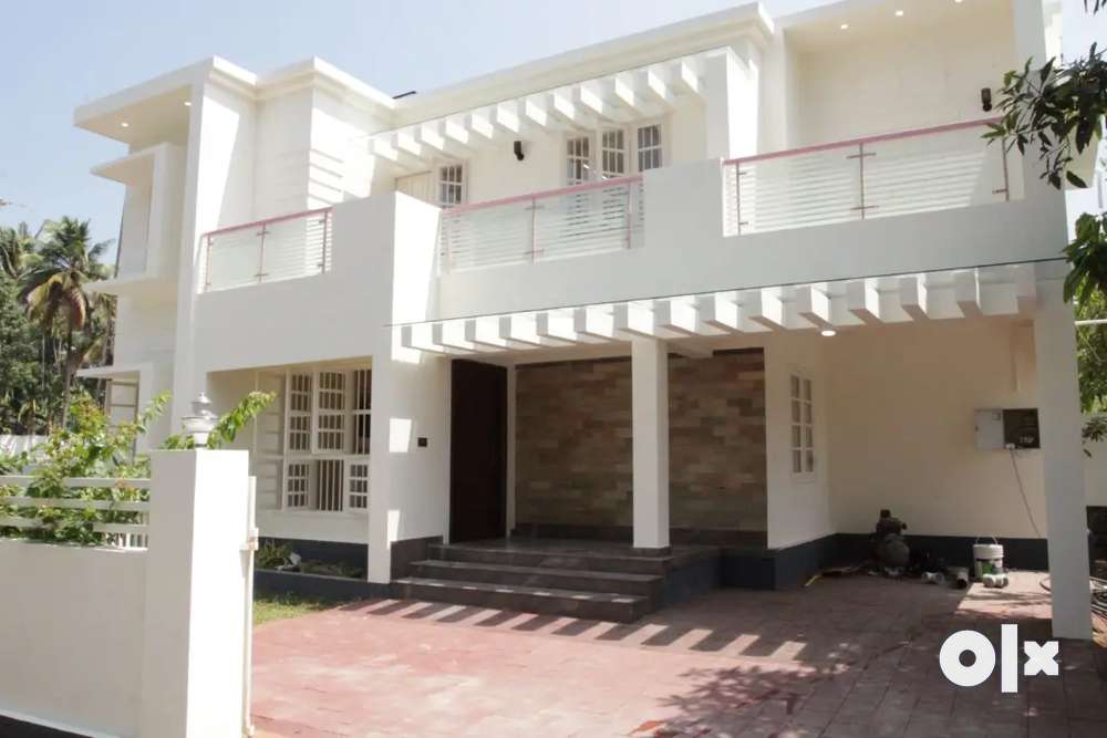 Villas for sale,THRISSUR-Arimboor ,Starting@ 52 lakhs(negotiable)