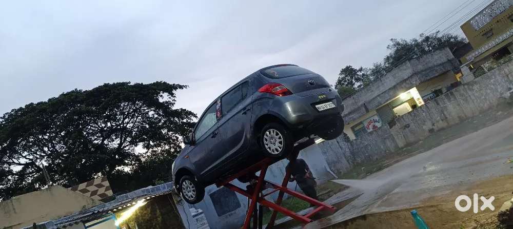 Hyundai i20 2014 Naku pepar s kavali