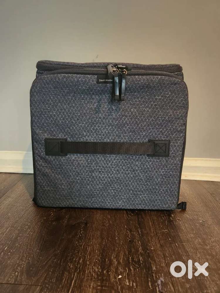 Brand New Ulanzi BT01 Business Travel Backpack B001