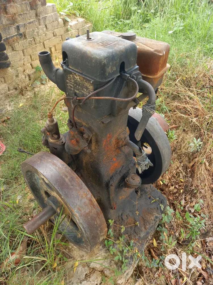 Water engine with water fan