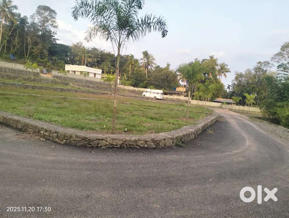 Thripunithura kandanad resident's plot for sale