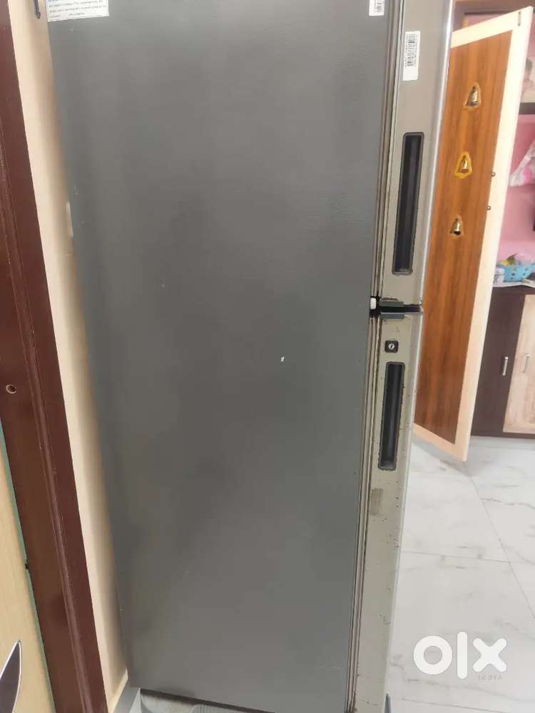 Whirlpool 245 litre Double door fridge