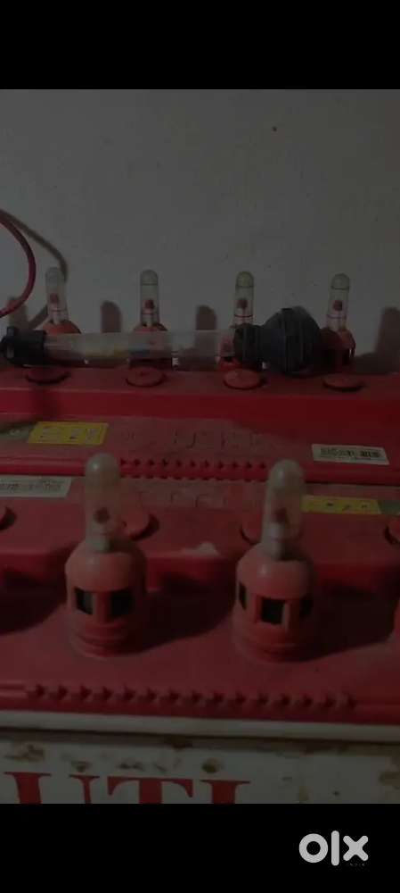 Solar inverter battery