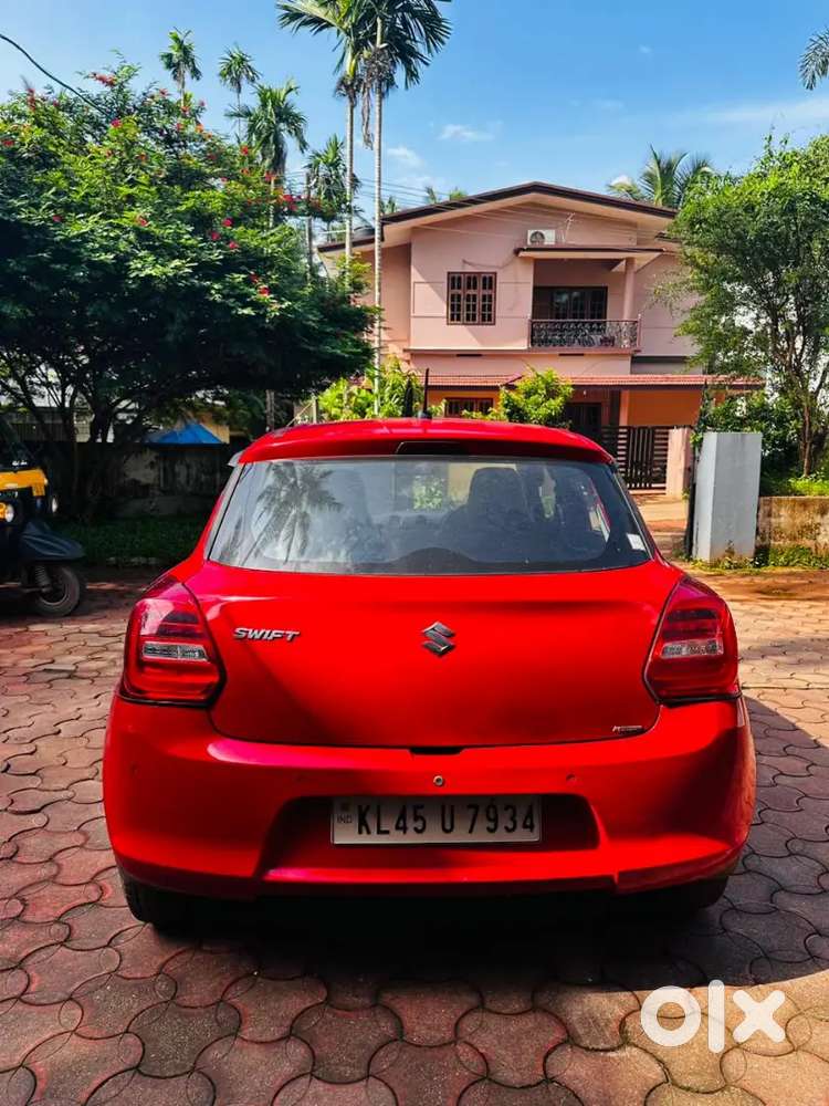 Maruti Suzuki Swift 2021 Petrol 29500 Km Driven
