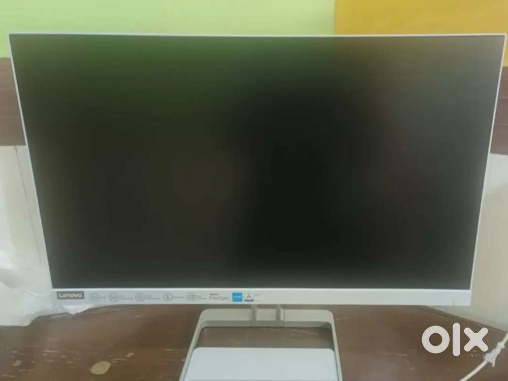 Lenovo L-Series (24 inch) Full HD
LED IPS UltraSlim Monitor