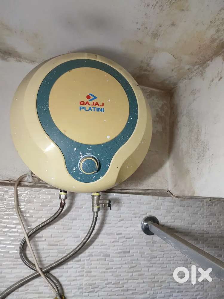 Geyser 10 litre (Bajaj Platinum). 7 year old, Running Good Condition.