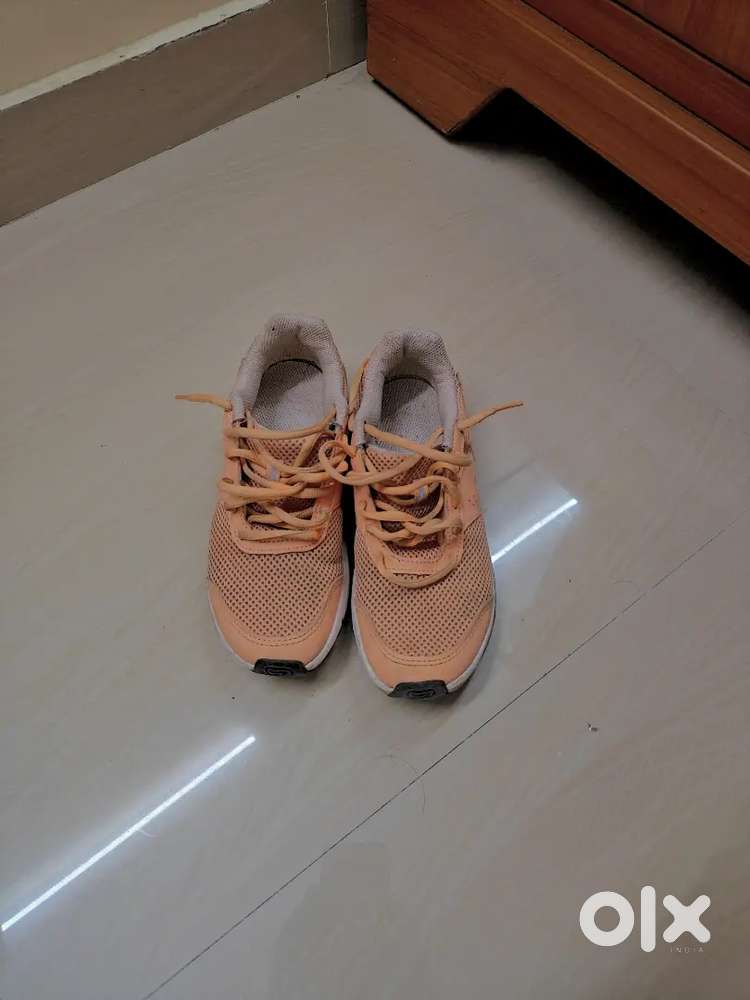 Redtape shoe - formal / casual  Decathlon women running / sports shoe
