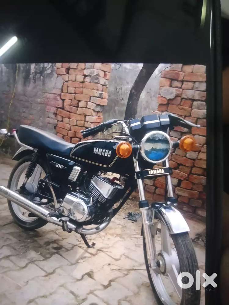 Bike rx100 urgent sell