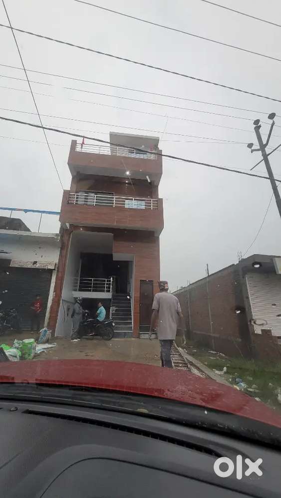 Newly constructed building best for office and bank.