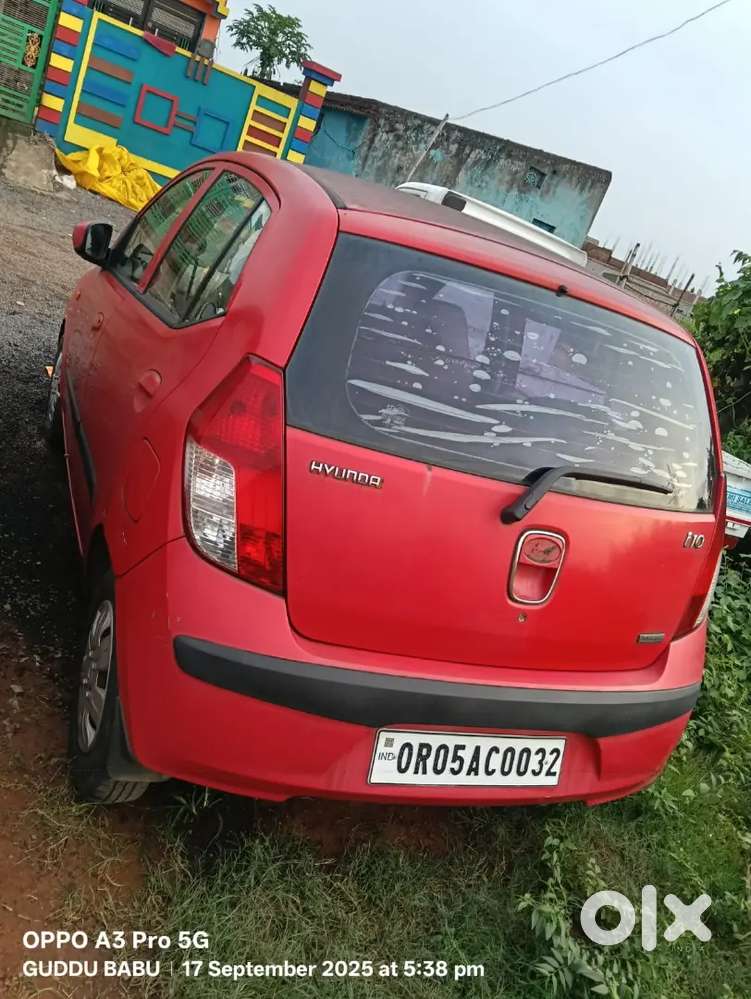 Hyundai i10  2030 paper update officer use
 Hyundai Santro 2 car sell