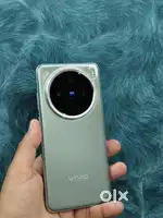 VIVO X200 DSLR CAMERA PHONE