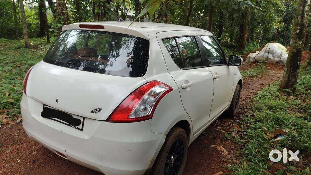 Maruti Suzuki Swift 2012 Diesel 225000 Km Driven
